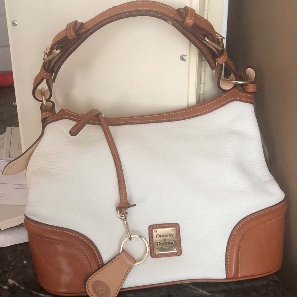 Dooney &Bourke